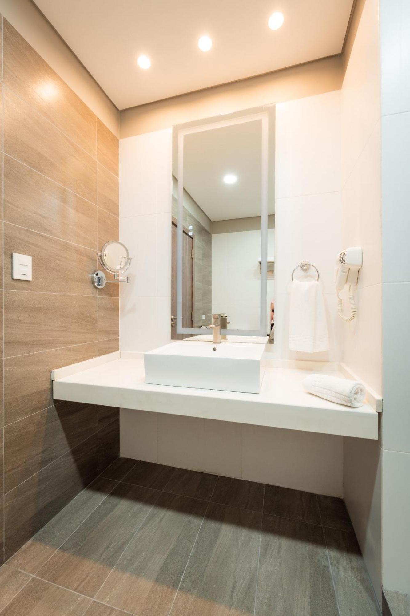 Tryp By Wyndham Asuncion Hotel Екстериор снимка