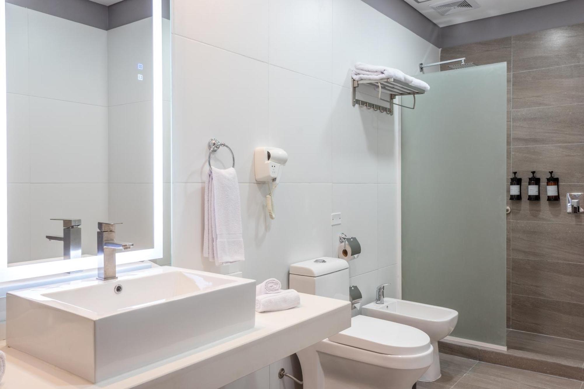 Tryp By Wyndham Asuncion Hotel Екстериор снимка