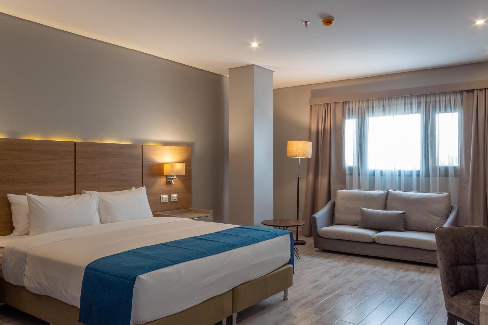 Tryp By Wyndham Asuncion Hotel Екстериор снимка