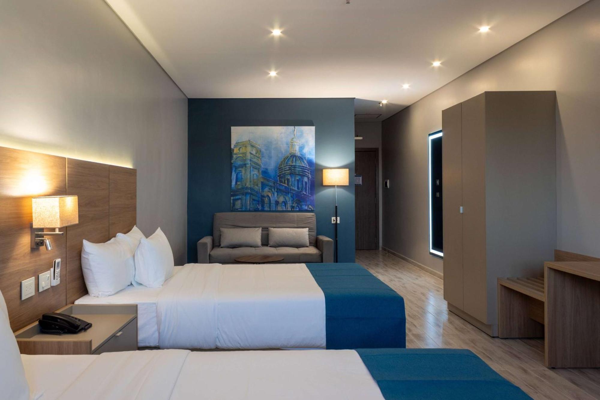 Tryp By Wyndham Asuncion Hotel Екстериор снимка