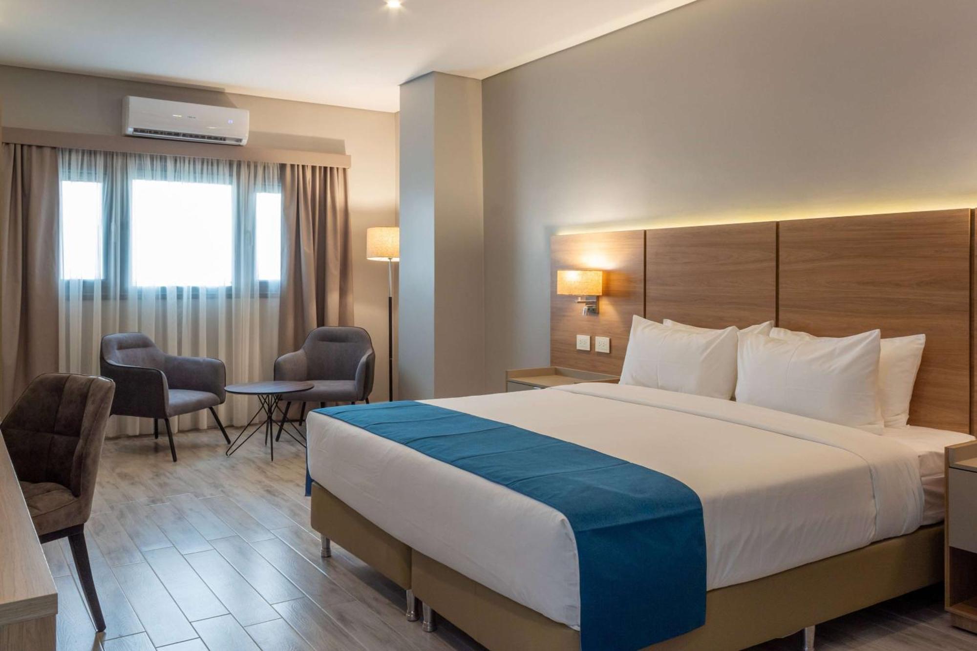 Tryp By Wyndham Asuncion Hotel Екстериор снимка