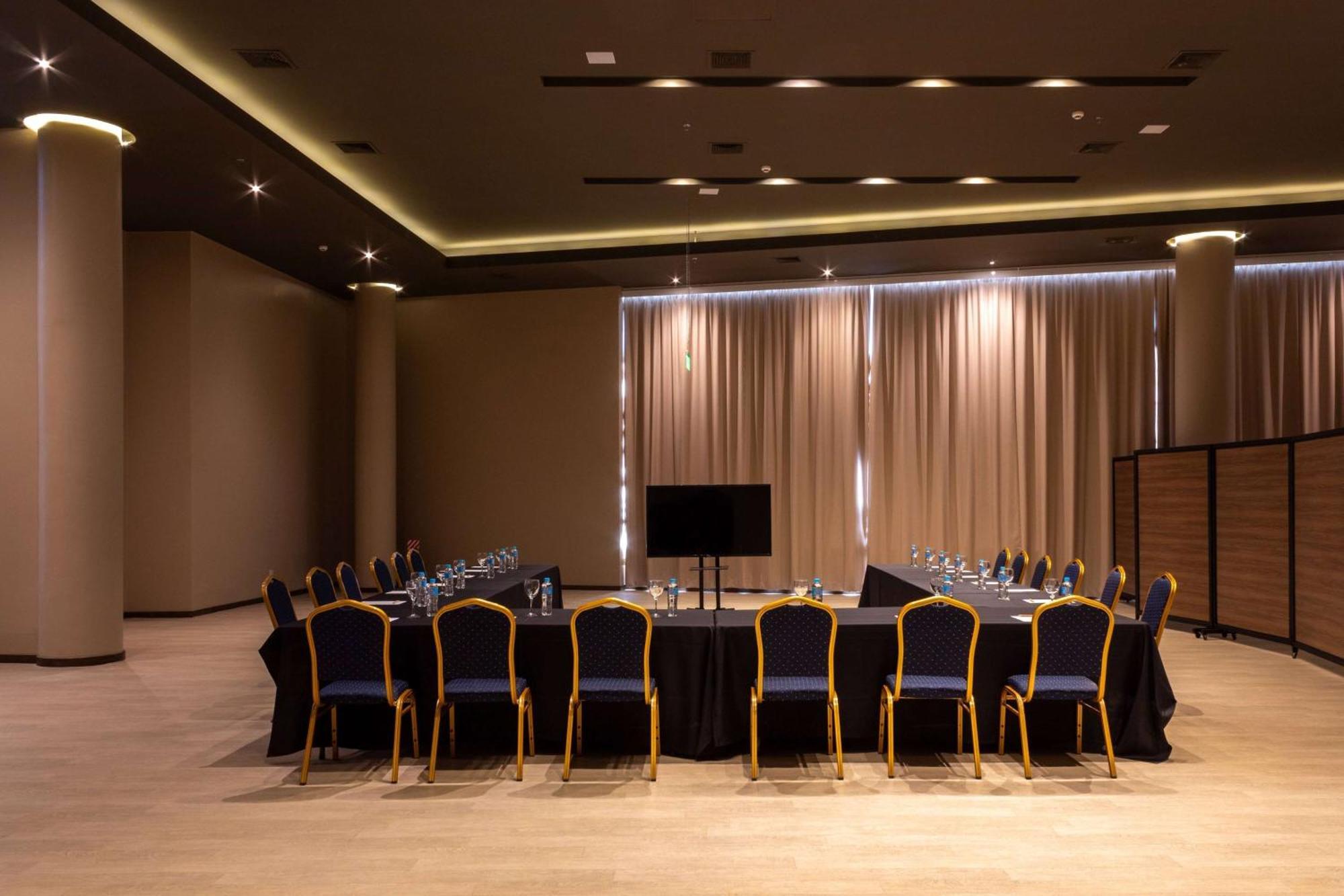 Tryp By Wyndham Asuncion Hotel Екстериор снимка