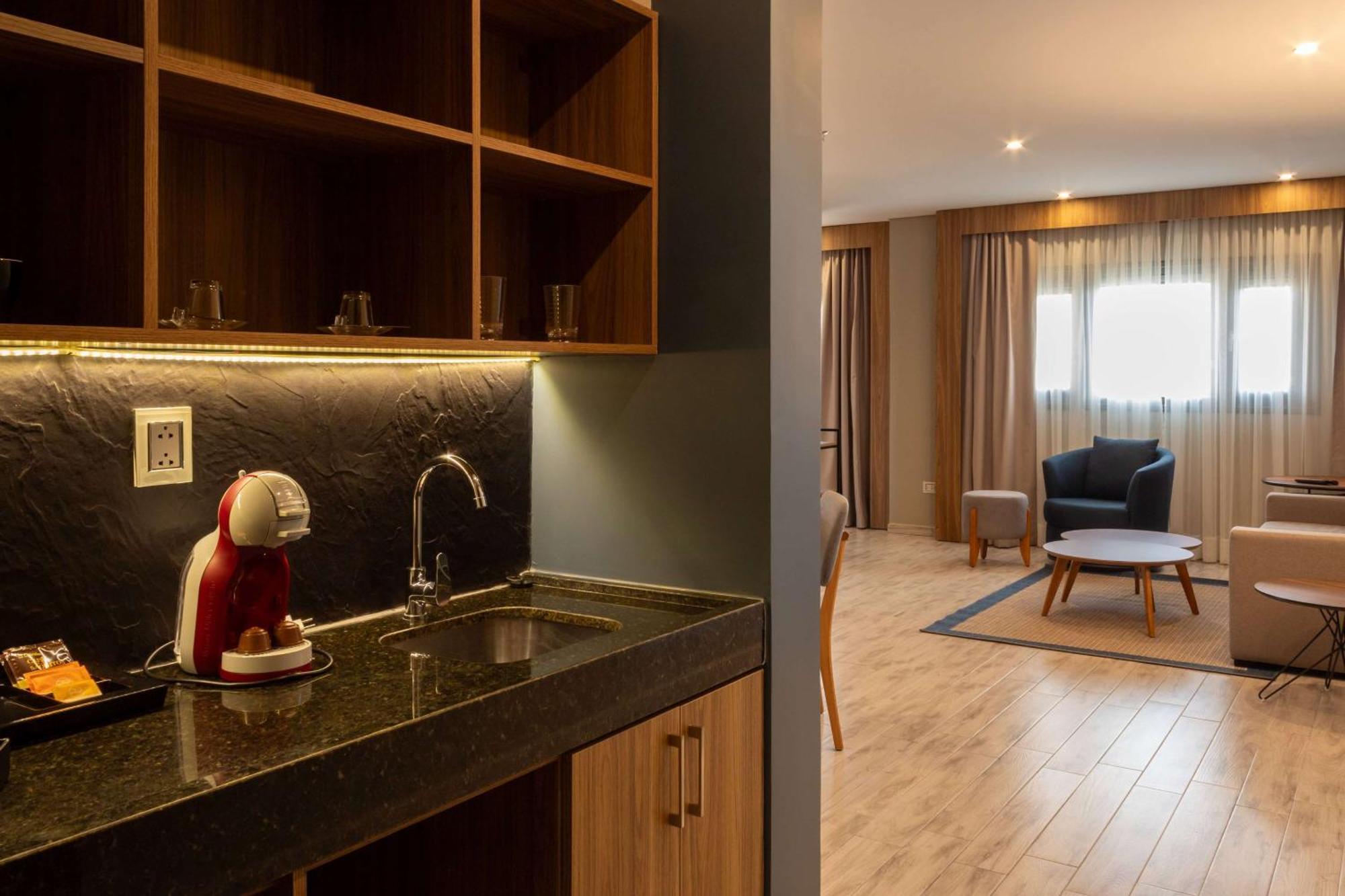 Tryp By Wyndham Asuncion Hotel Екстериор снимка